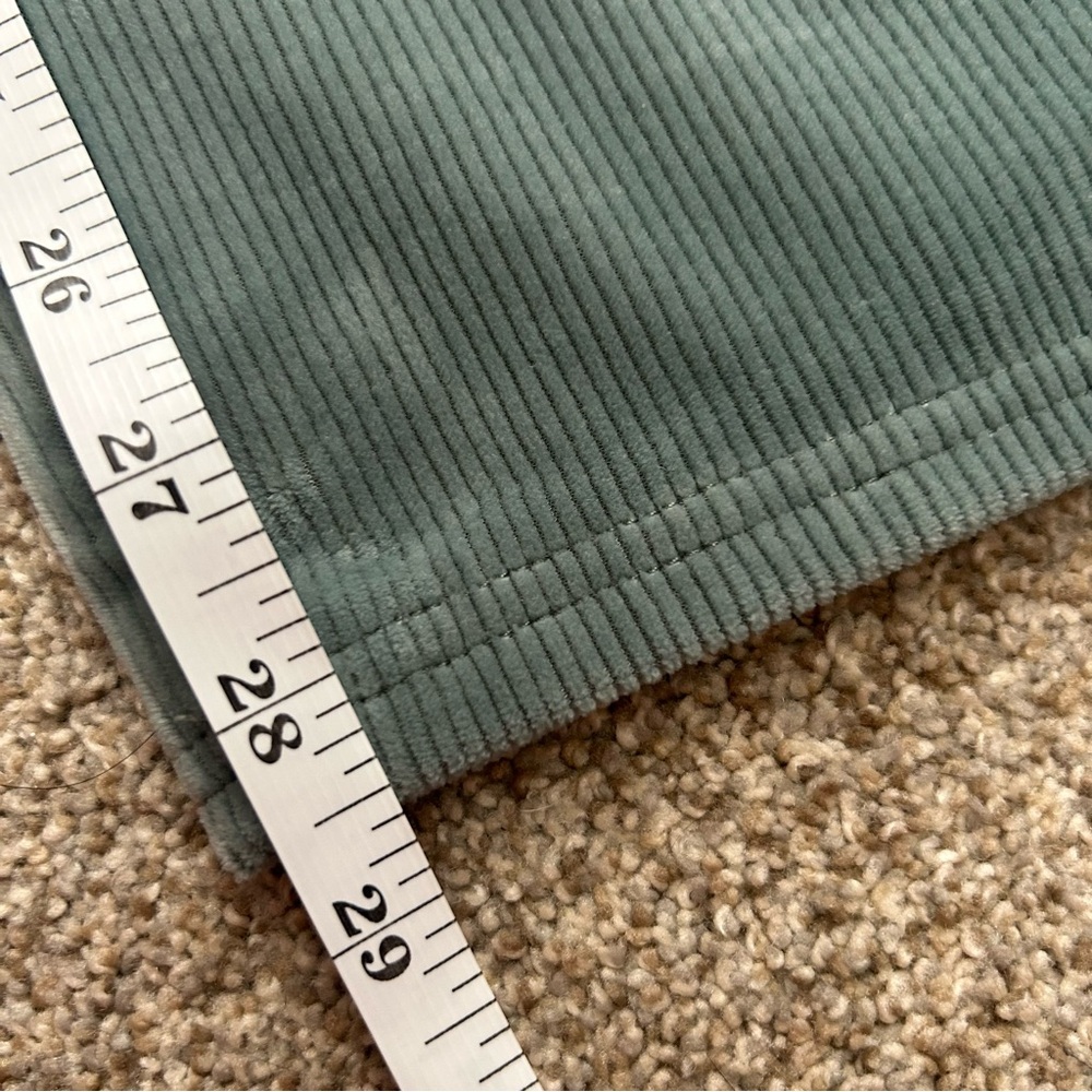 Nine West sage green velour PN set L - Picture 8 of 8